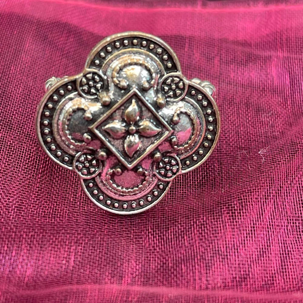Paparazzi silver ring